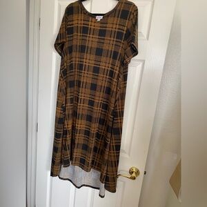 Like new LuLaRoe 2XL CARLY